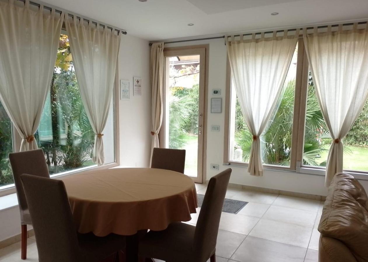 Suite Mimosa Con Piscina - Affitti Brevi Italia シルミオーネ エクステリア 写真