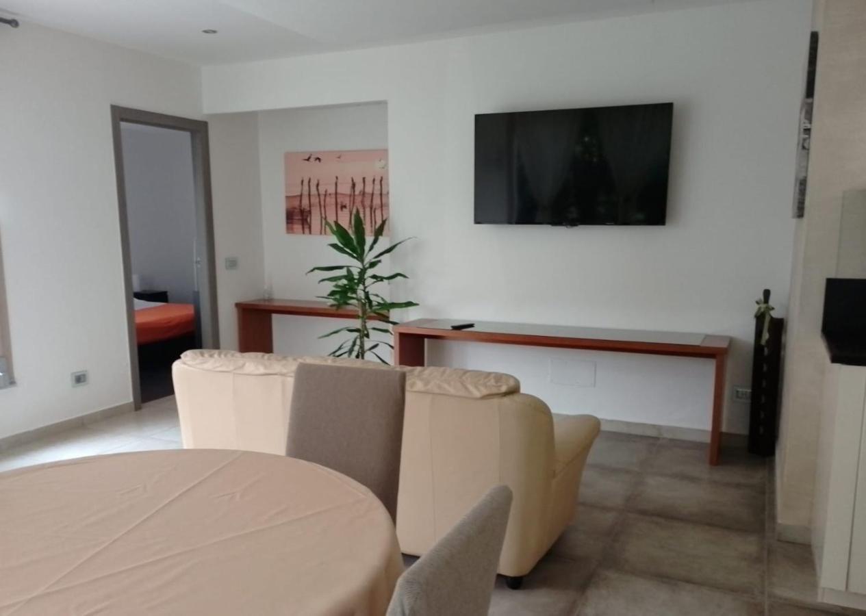 Suite Mimosa Con Piscina - Affitti Brevi Italia シルミオーネ エクステリア 写真